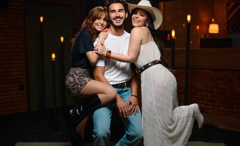 O ator Filipe Bragança interpreta o cantor fictício