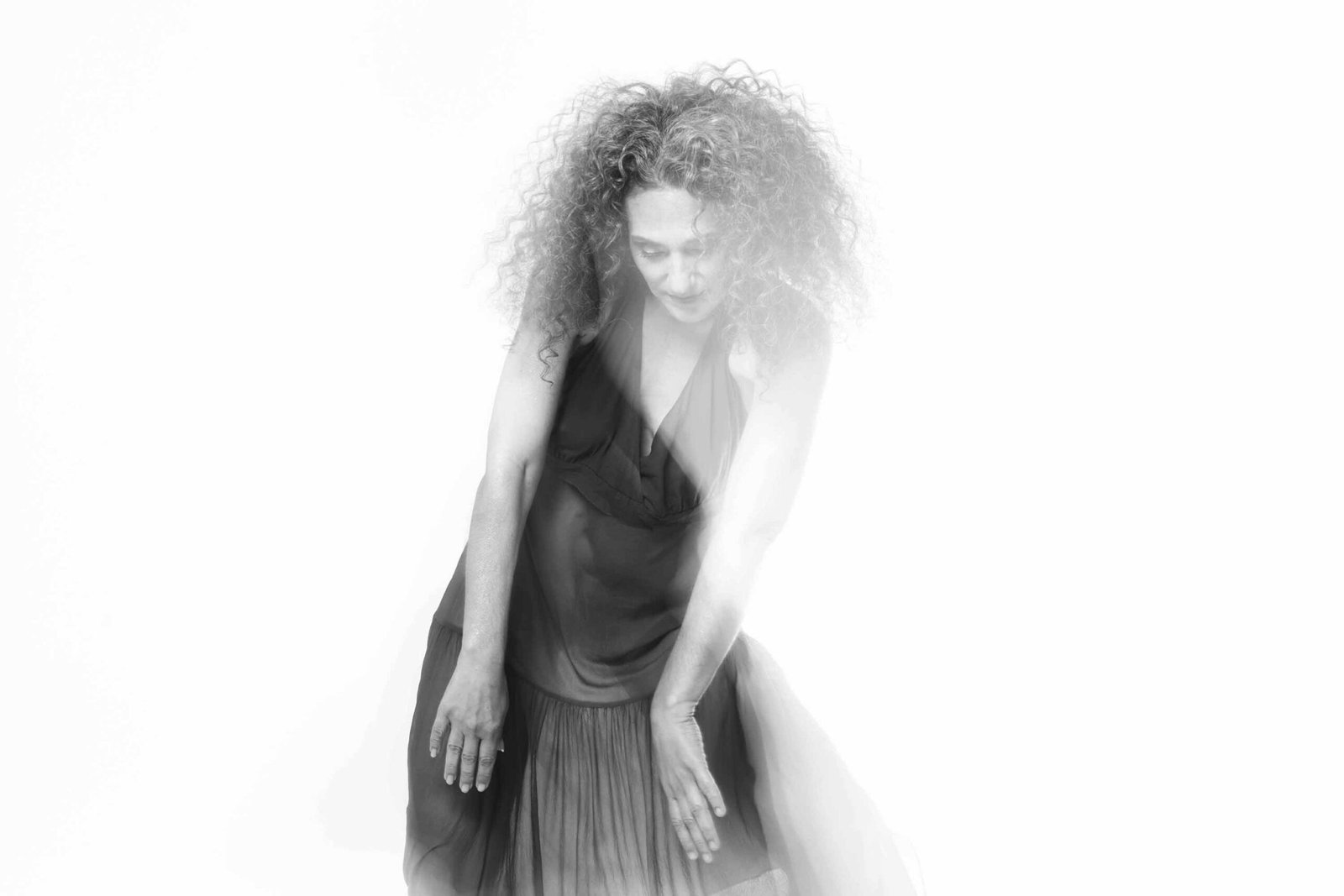 A cantora, compositora e violonista paulista Badi Assad