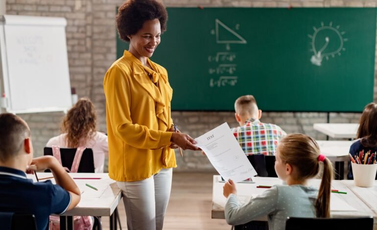 O Dia dos Professores, celebrado nesta quarta-feira (15)