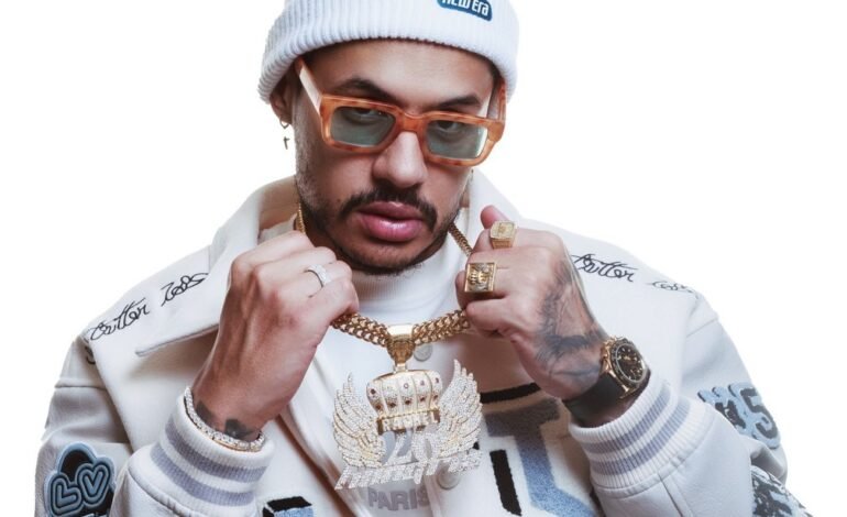 O rapper Hungria foi internado no Hospital DF Star, em