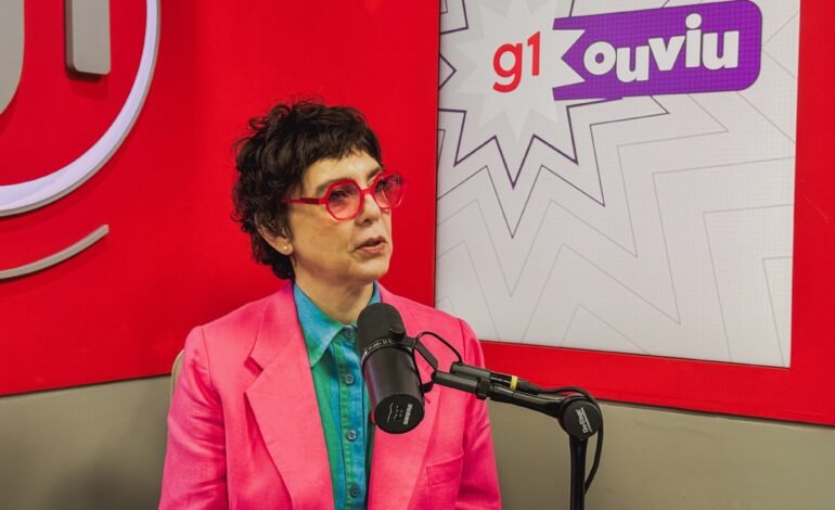 Adriana Calcanhotto é a convidada do g1 ouviu desta sexta