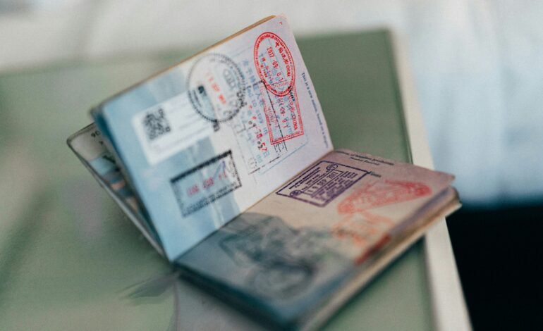 Europa inicia substituição do carimbo no passaporte por sist
