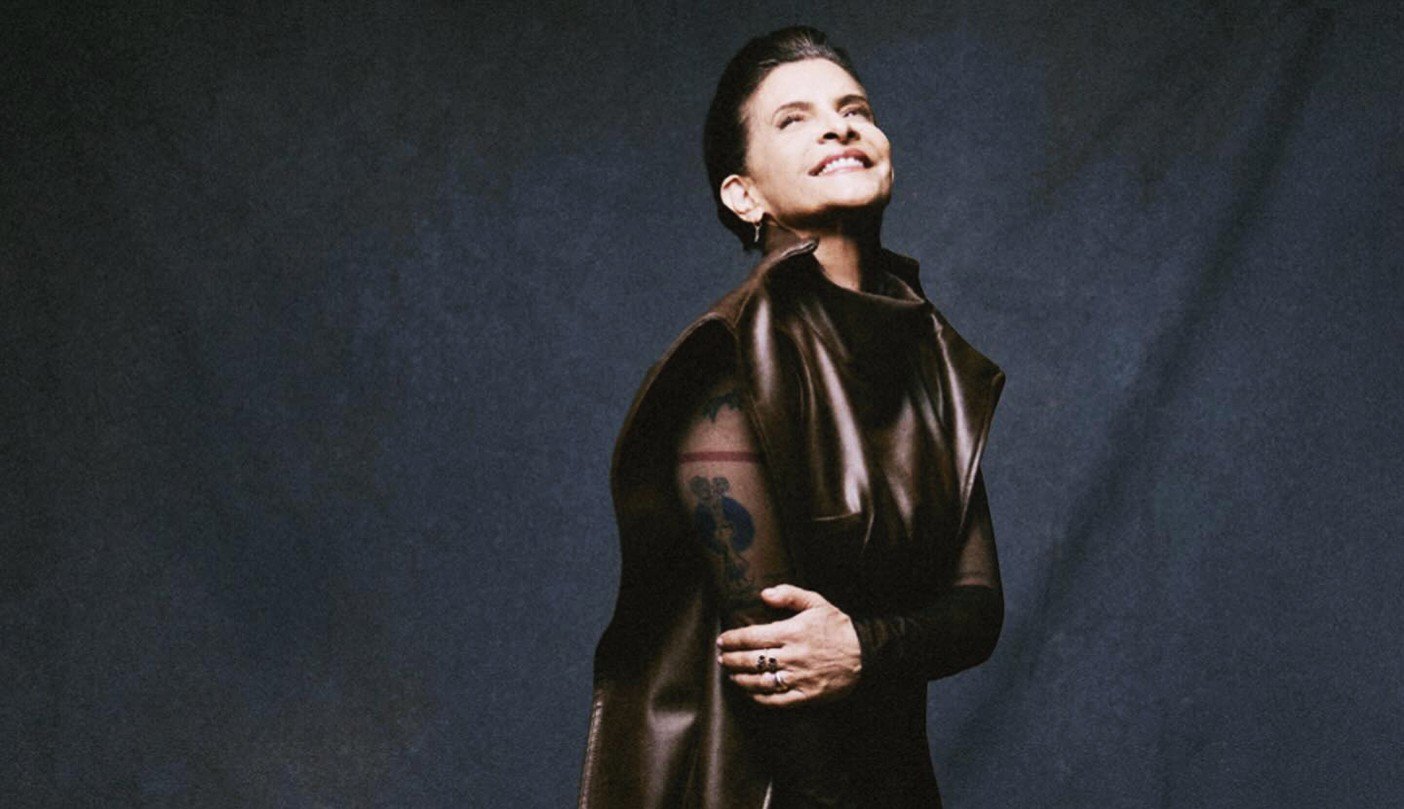 A cantora Marina Lima relançou em vinil o álbum “Próxima