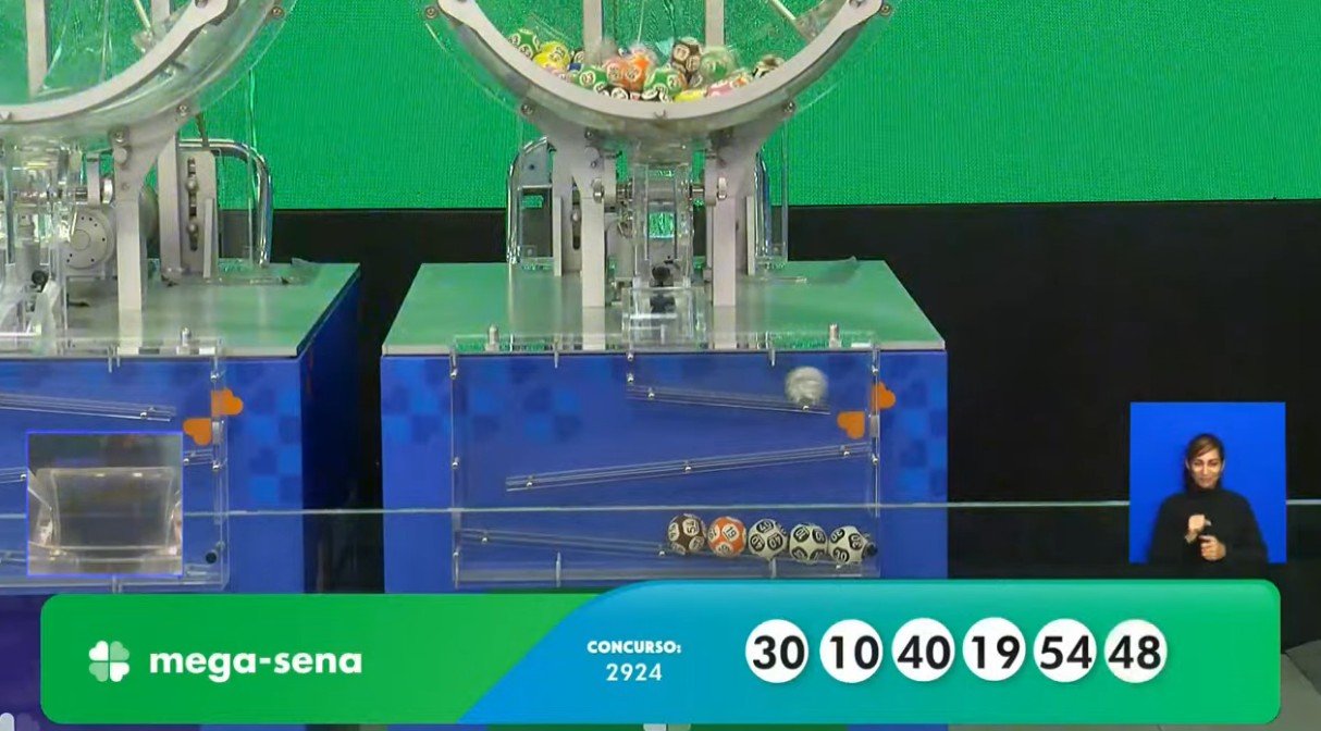 O sorteio do concurso 2.924 da Mega-Sena foi