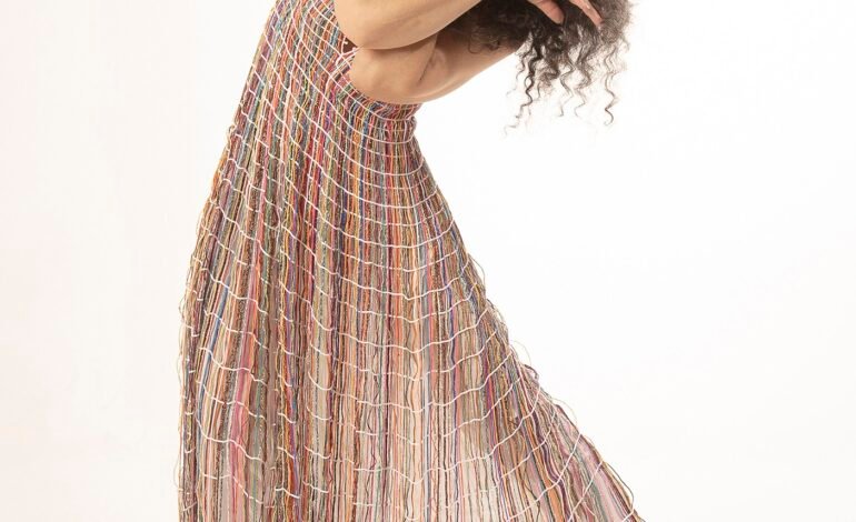 A cantora e compositora Badi Assad lançou o