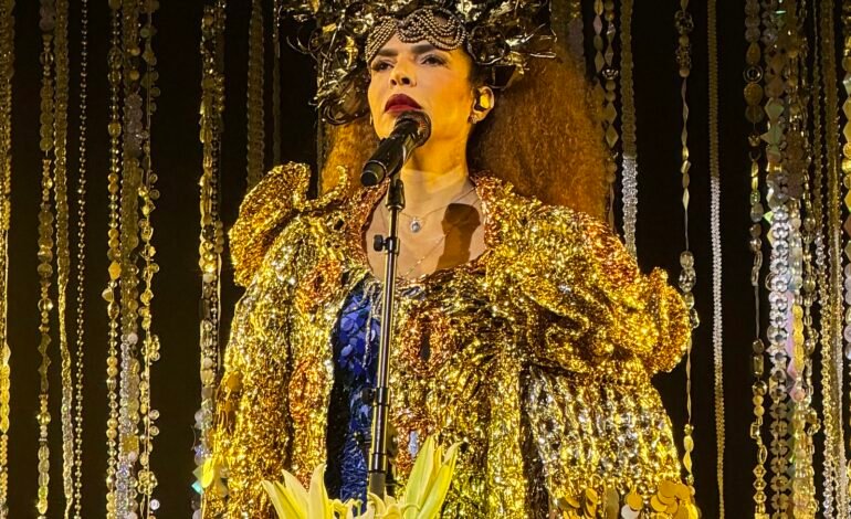 Vanessa da mata lota vivo rio com show todas elas e recebe a