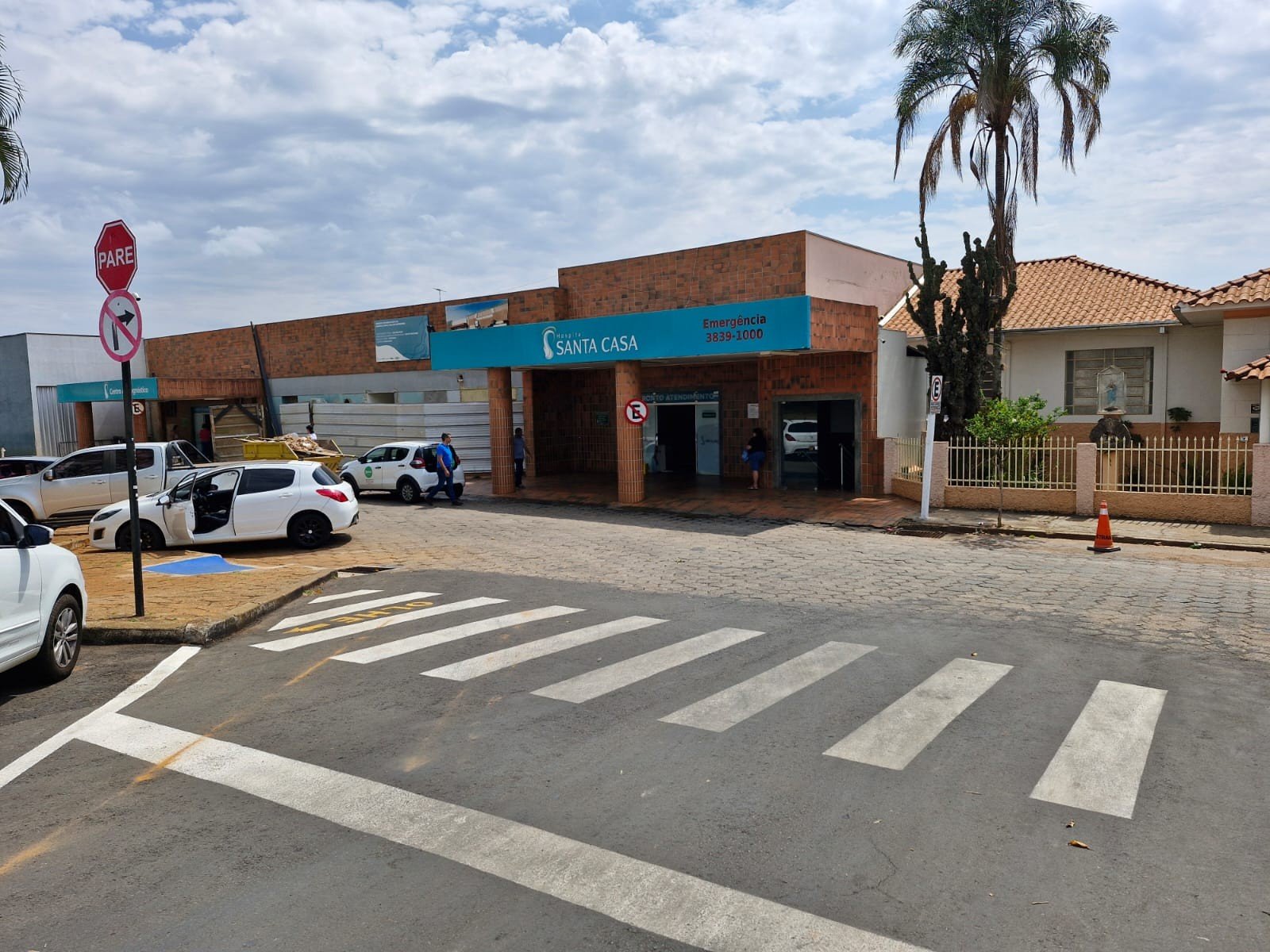 Quatro pessoas da mesma família foram internadas em