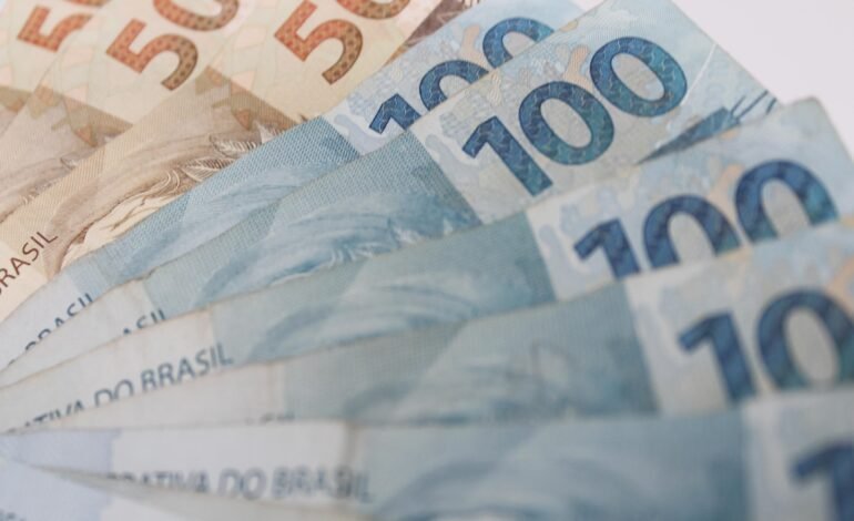 Bancos, bolsa e inss retomam atendimento normal nesta sexta-