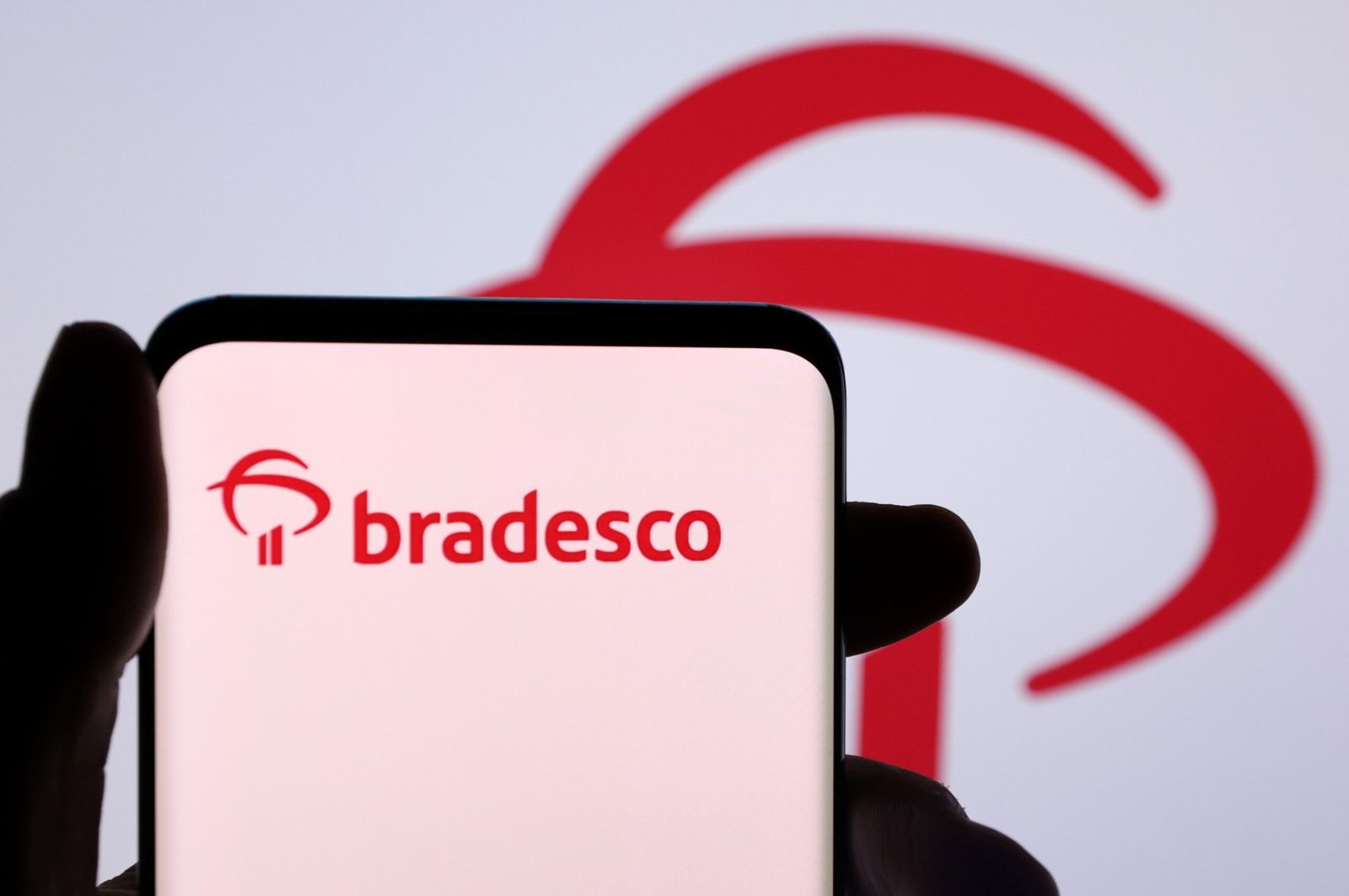 O aplicativo do Bradesco apresentou instabilidade nesta sext