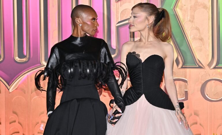 Ariana Grande e Cynthia Erivo, estrelas do filme “Wicked”, v