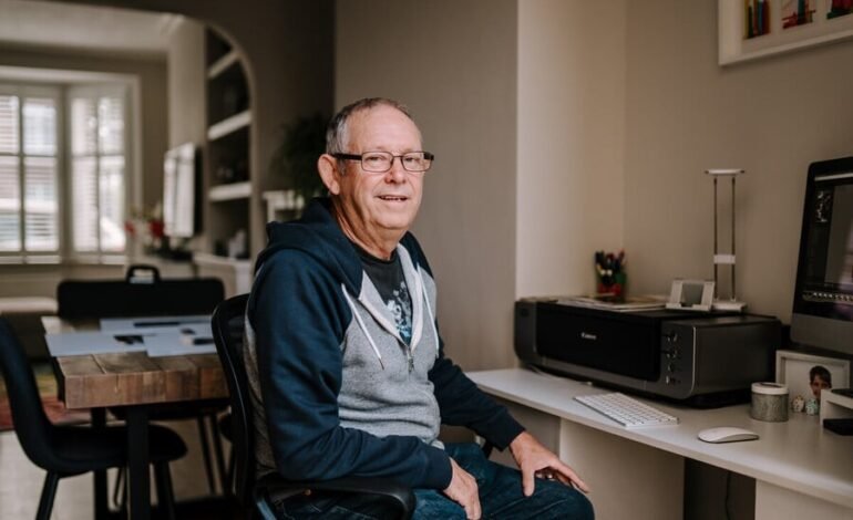 Quatro suspeitos de aplicar fraudes milionárias com o