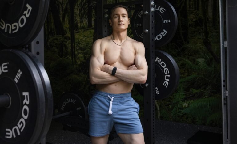 Milionário bryan johnson adota protocolo rigoroso para tenta