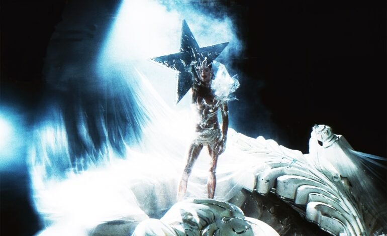 O cantor e compositor carioca Cesar Soares lançou