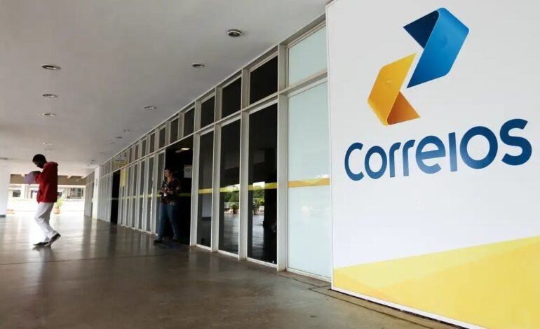 A Empresa Brasileira de Correios e Telégrafos, os