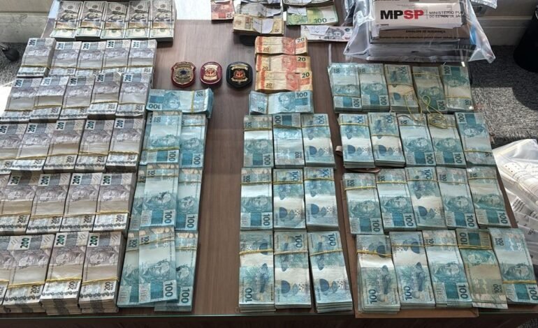 A Receita Federal deflagrou nesta quinta-feira (27) a