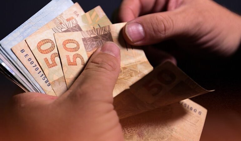 O prazo para o pagamento da primeira parcela