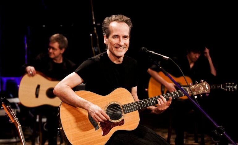 O cantor Kiko Zambianchi celebrou o reconhecimento da