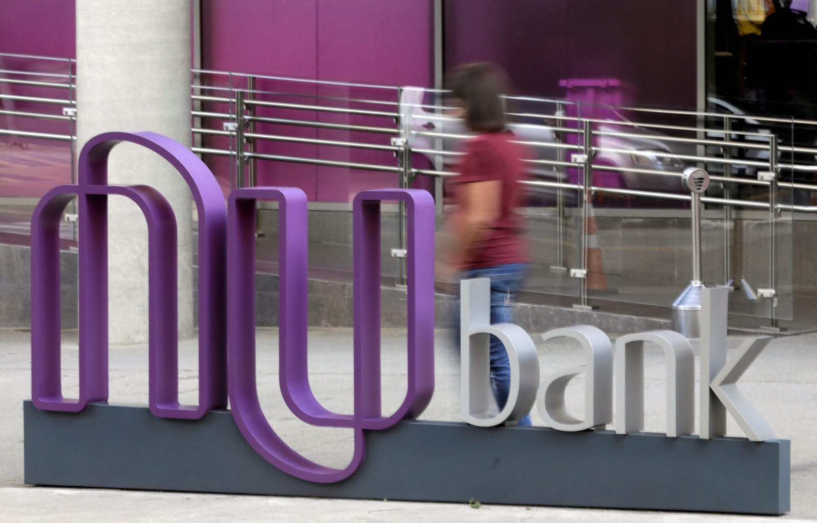 Uma falha no aplicativo do Nubank impediu clientes