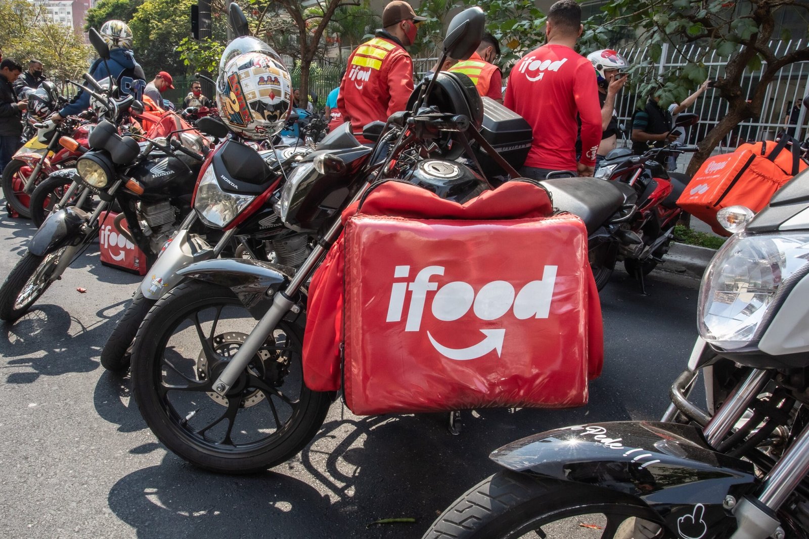 O iFood pagou quase R$ 1 bilhão em
