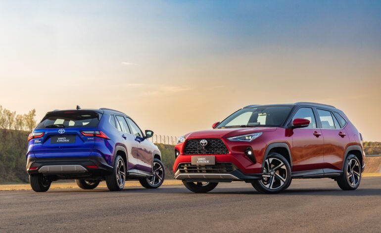 Toyota lança yaris cross suv híbrido flex em pré