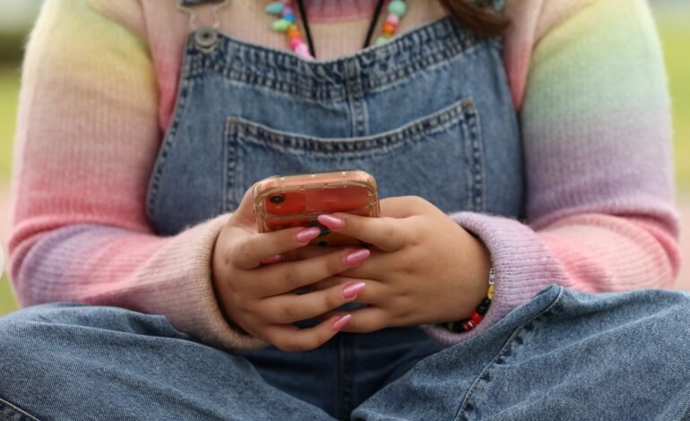 A Austrália proibiu o acesso de menores de 16 anos