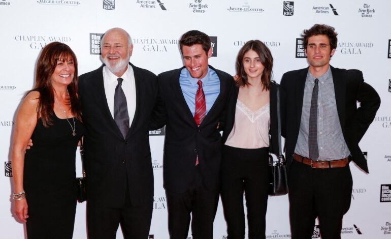 Jake e Romy Reiner, filhos do diretor Rob Reiner e