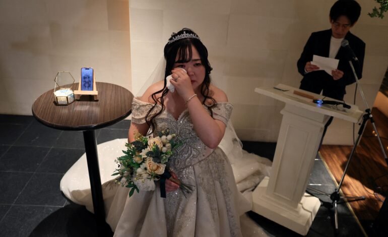 Yurina Noguchi, uma operadora de call center de