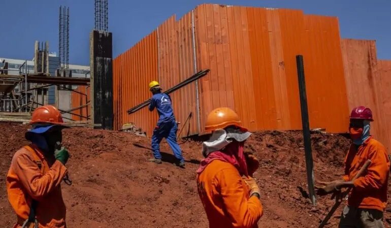 PIB fica praticamente estável no 3º trimestre A