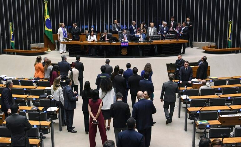A Comissão Mista de Orçamento (CMO) do Congresso