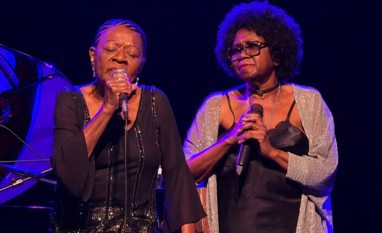 Alaíde Costa celebrou seus 90 anos com um show no