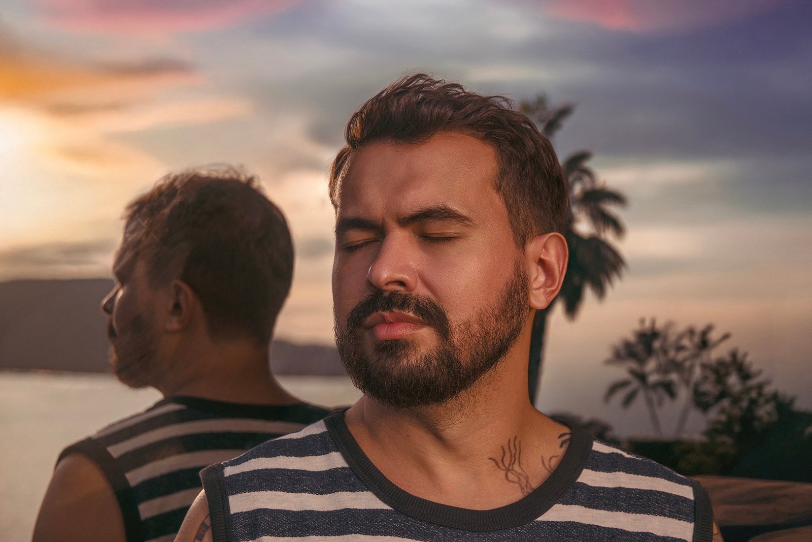 O cantor, compositor e violeiro mineiro Bemti lança