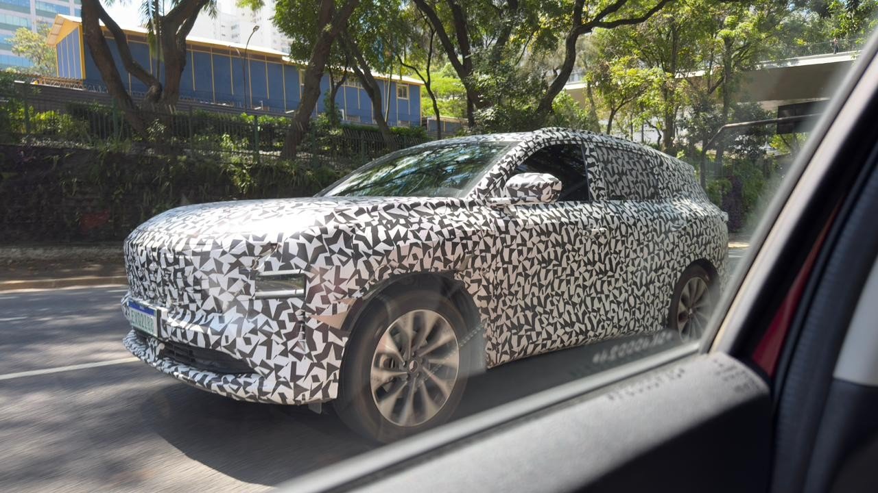 O SUV Changan CS75 Plus foi flagrado em testes nas
