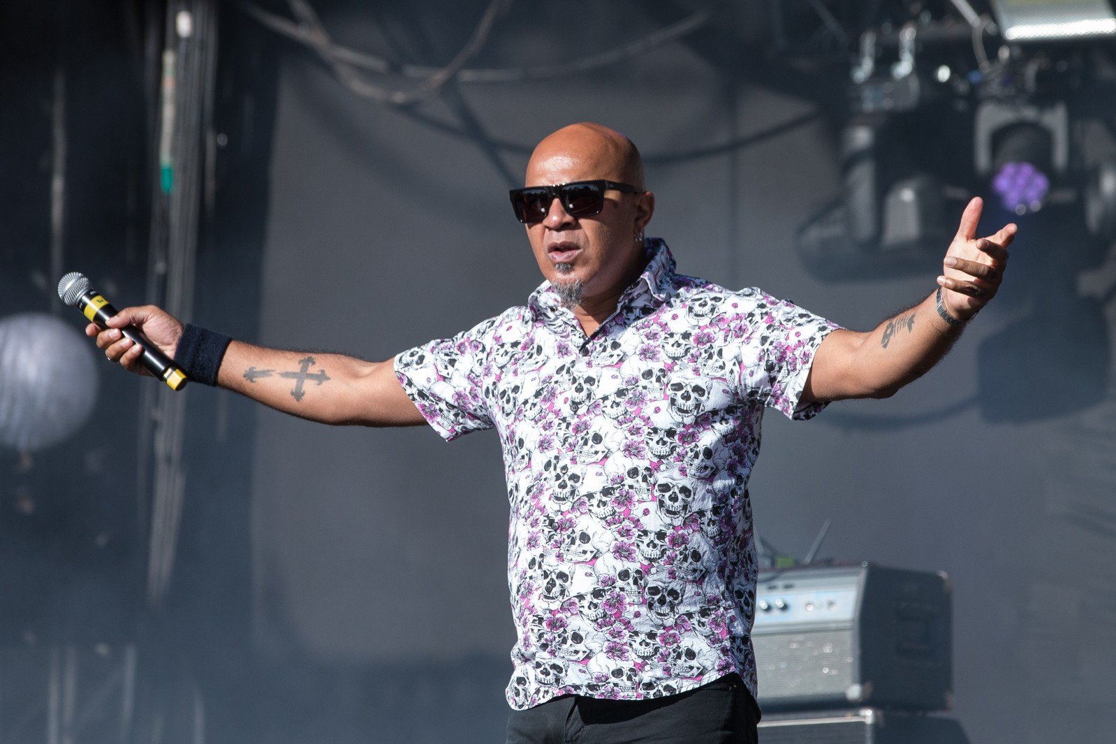 O cantor e guitarrista Clemente Tadeu Nascimento, das