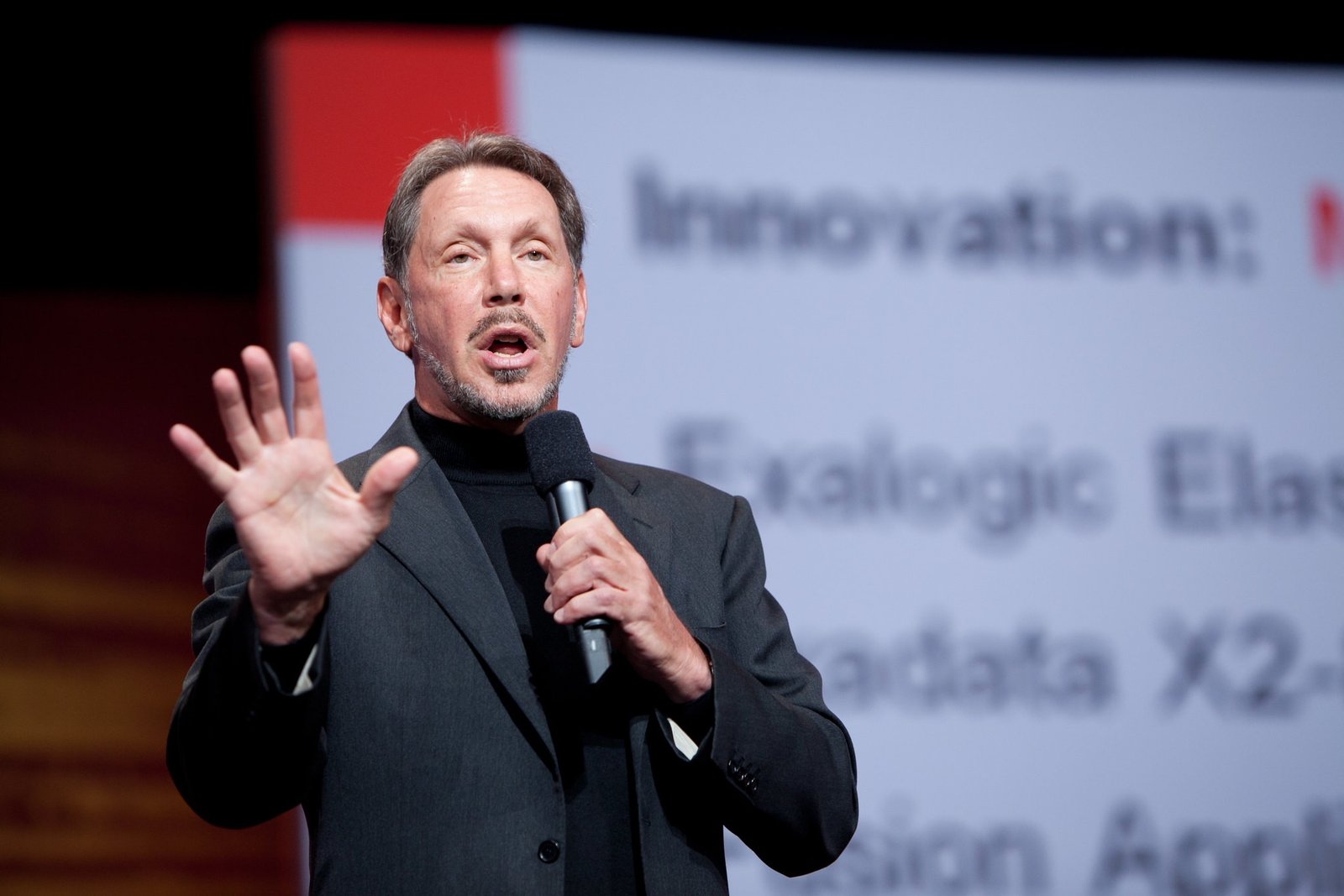 O cofundador da Oracle, Larry Ellison, vai oferecer