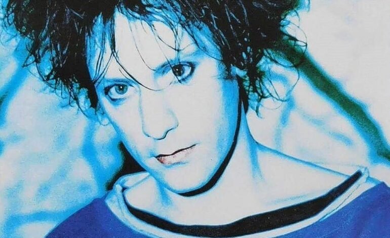 Perry Bamonte, guitarrista e tecladista da banda The