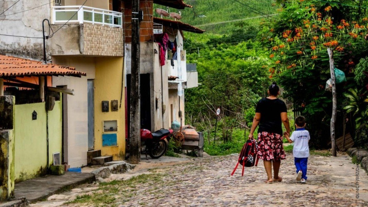 Brasil chega aos menores níveis de pobreza e