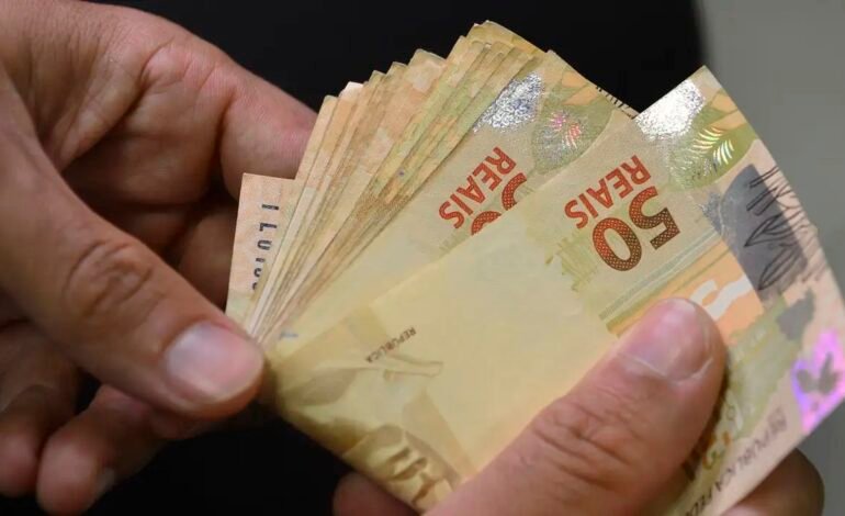 Mais de 154 mil trabalhadores ainda não sacaram