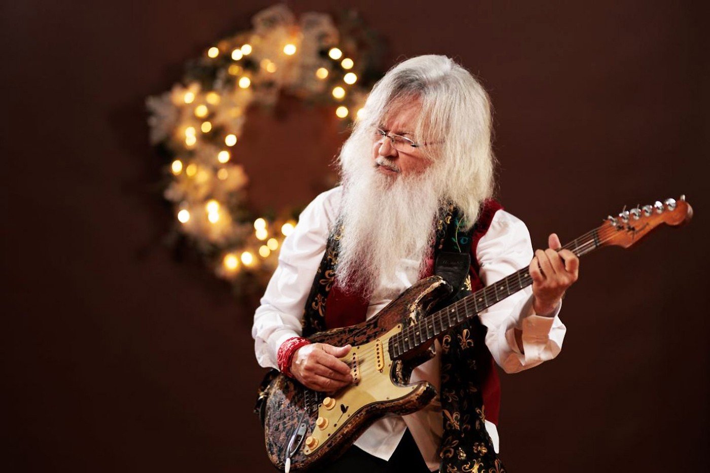 Robertinho de recife lança álbum rapsódia de natal com sons