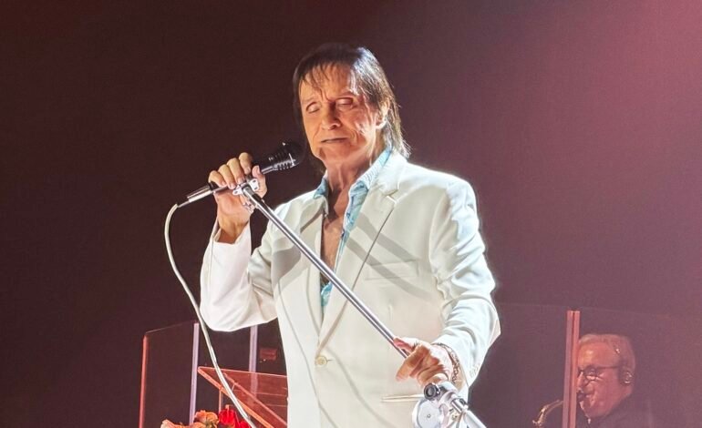 O cantor Roberto Carlos apresentou o show “Eu