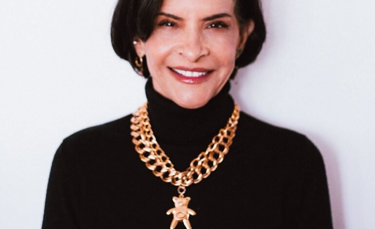 A cantora Marina Lima lançará em março o álbum autoral