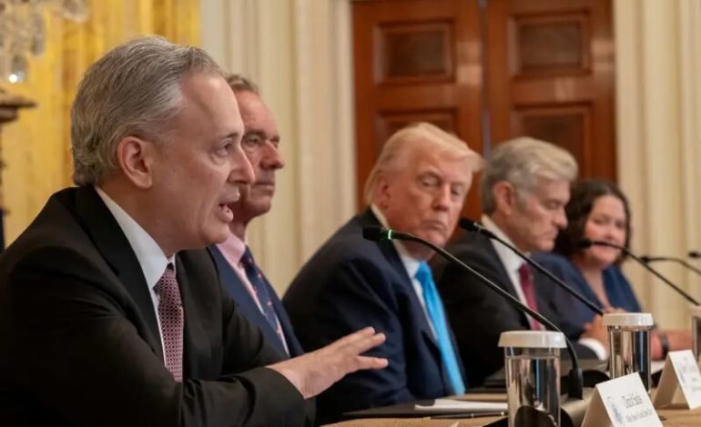 Bilionários da Califórnia reagiram à proposta de um imposto