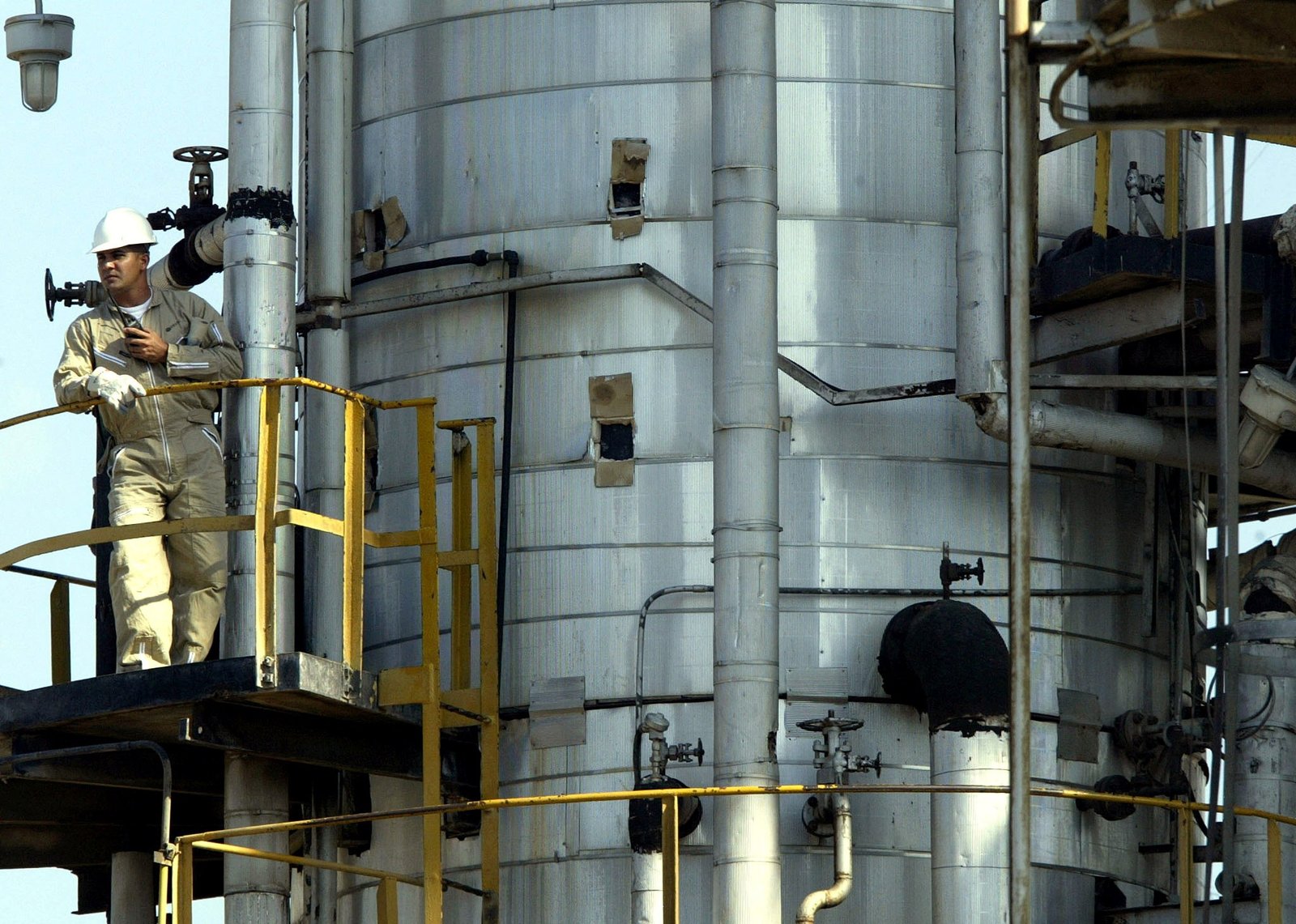 A estatal venezuelana PDVSA iniciou a redução da
