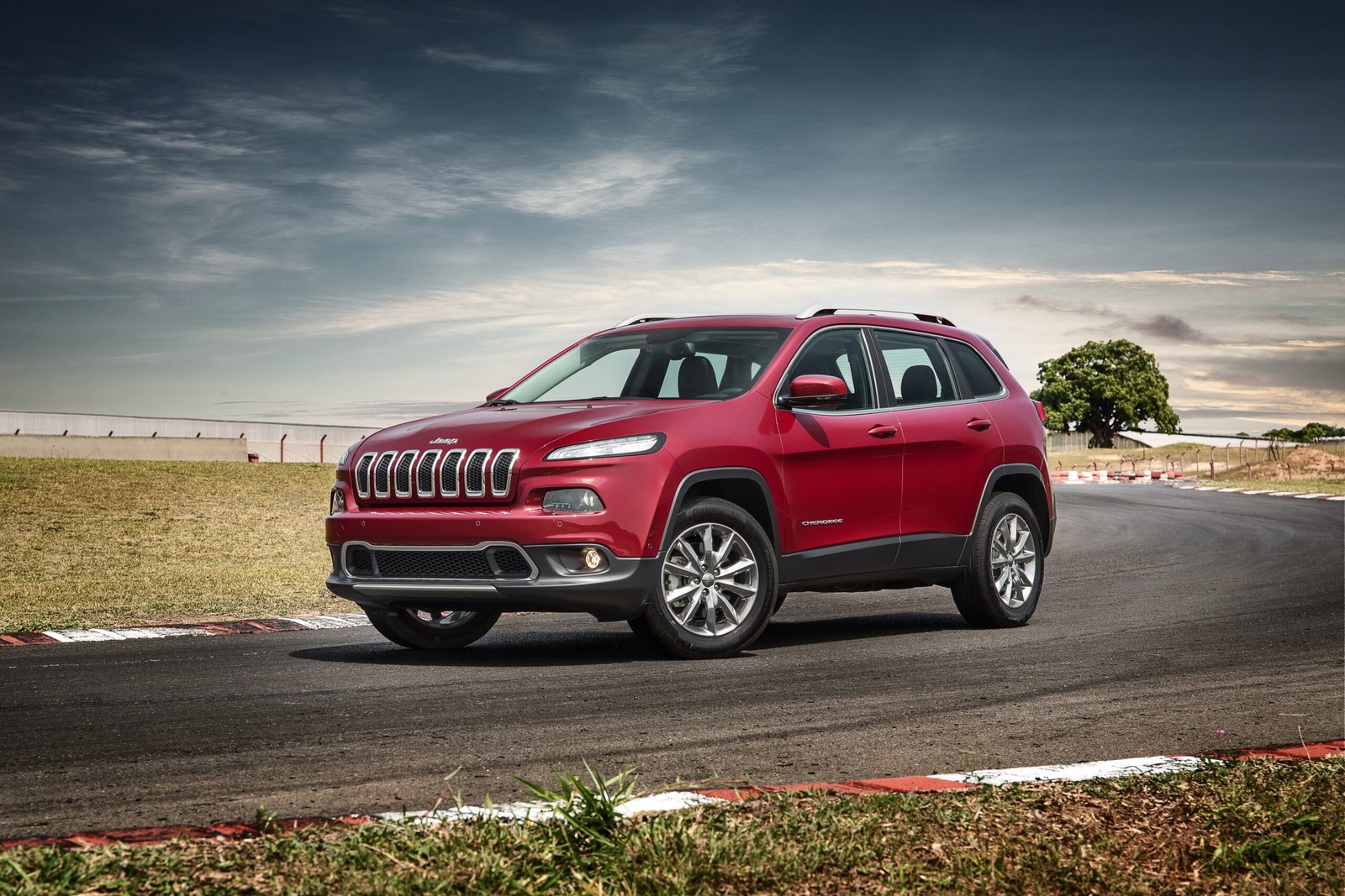 A Jeep convocou recall para três modelos de