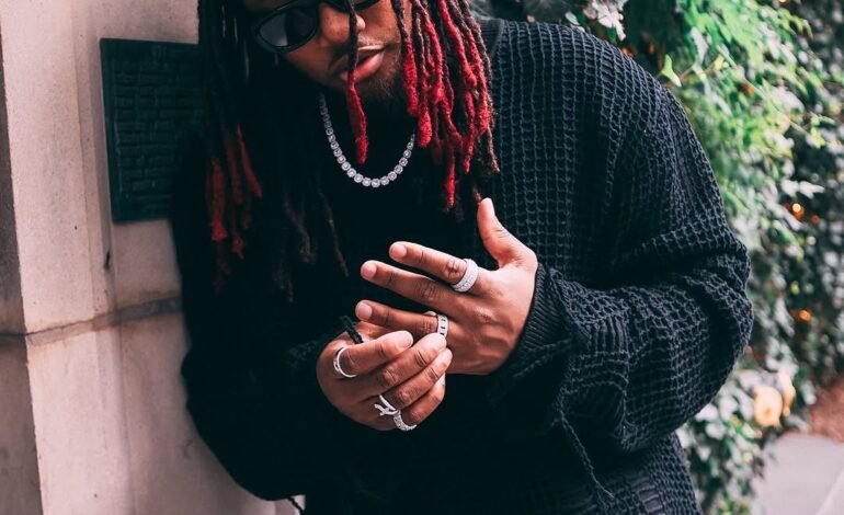 Leon Thomas, ex-dublador e ator da Nickelodeon, recebeu