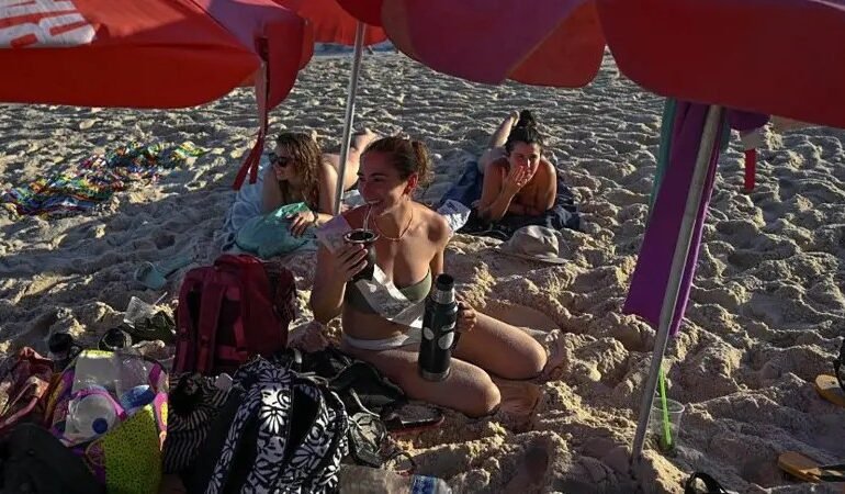 O Brasil recebeu quase 9,3 milhões de turistas