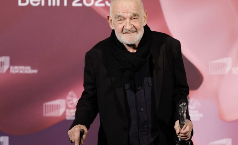 O cineasta húngaro Béla Tarr, diretor dos filmes