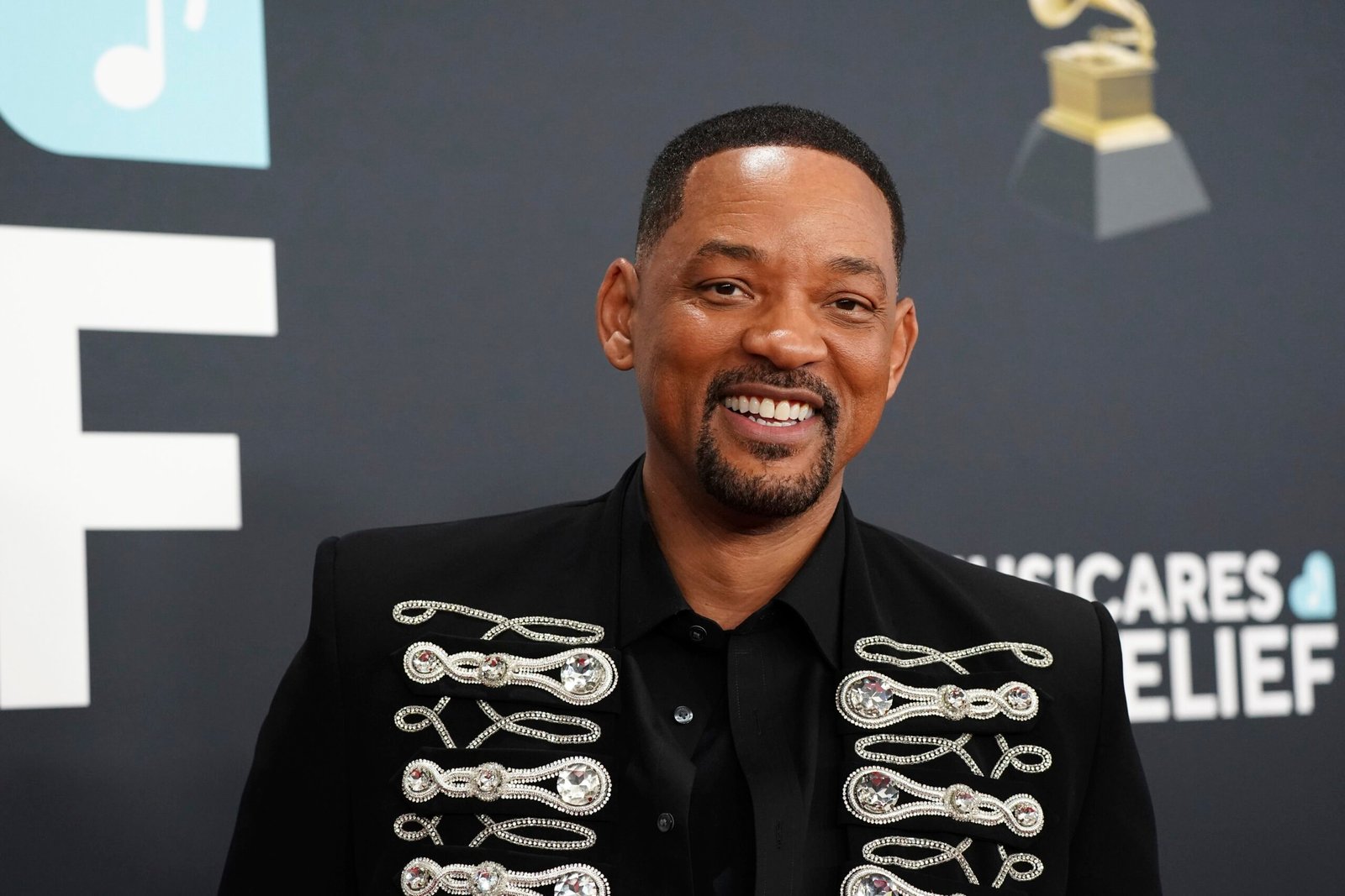 Advogado de will smith nega acusações de assédio sexual feit