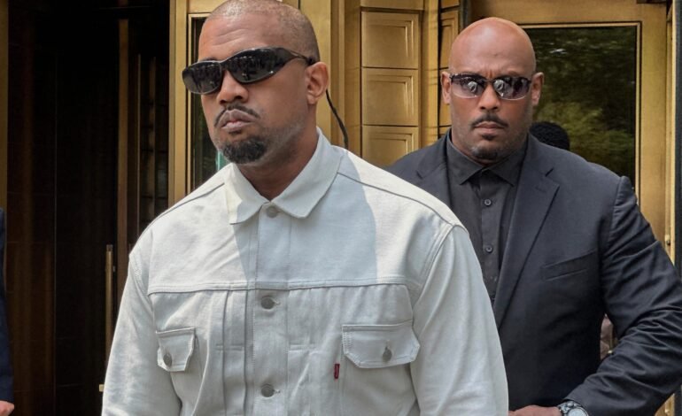 O rapper Kanye West negou que a retratação sobre as