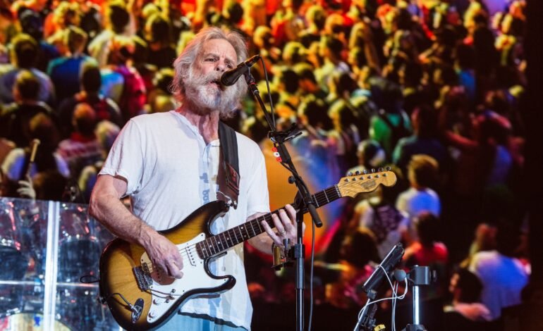 Bob Weir, guitarrista, cantor e membro fundador do Grateful
