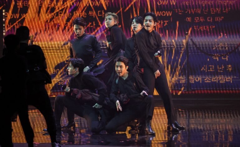 Fãs do BTS disputam ingressos para primeira turnê